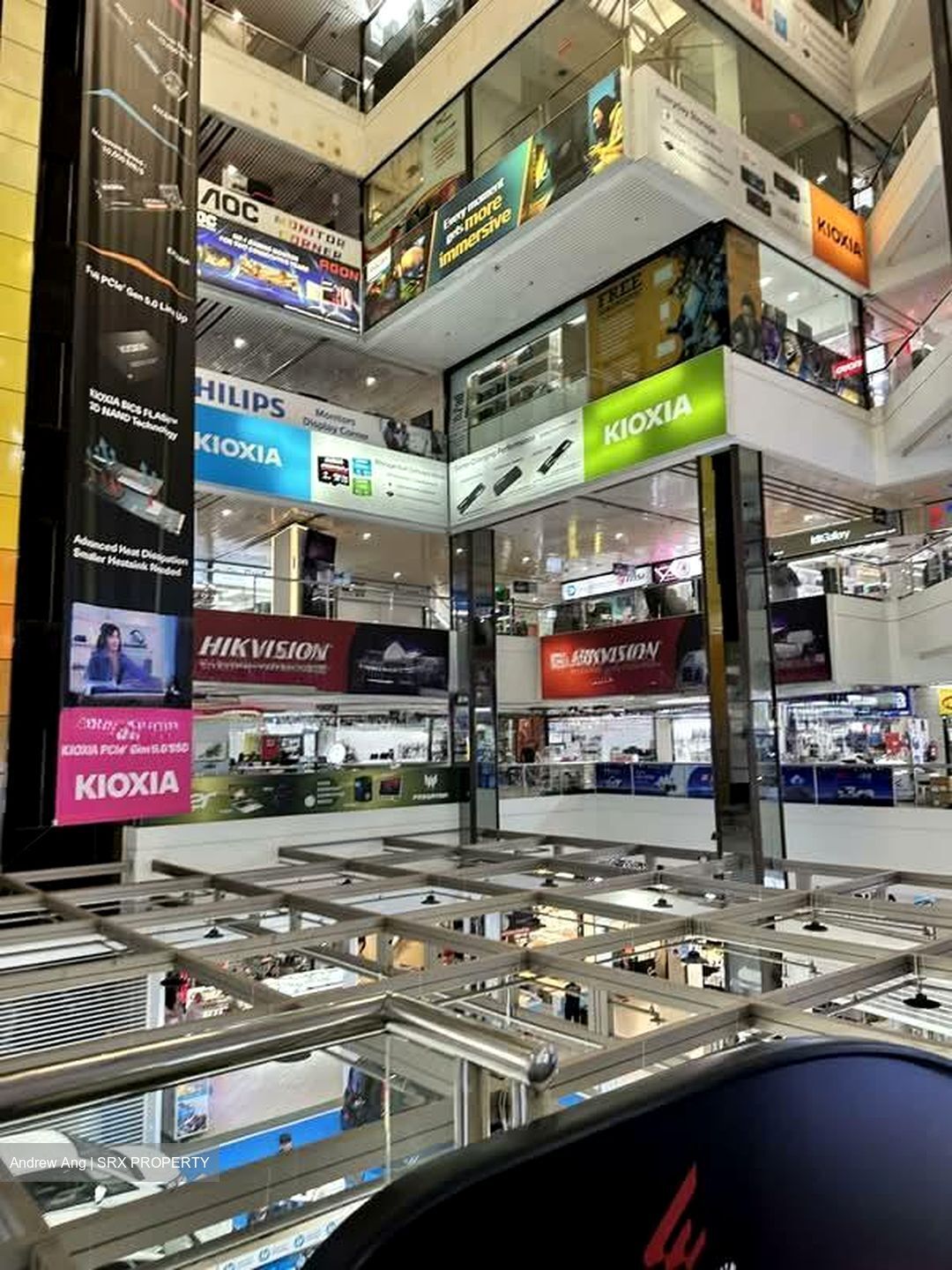 Sim Lim Square (D7), Retail #530264811